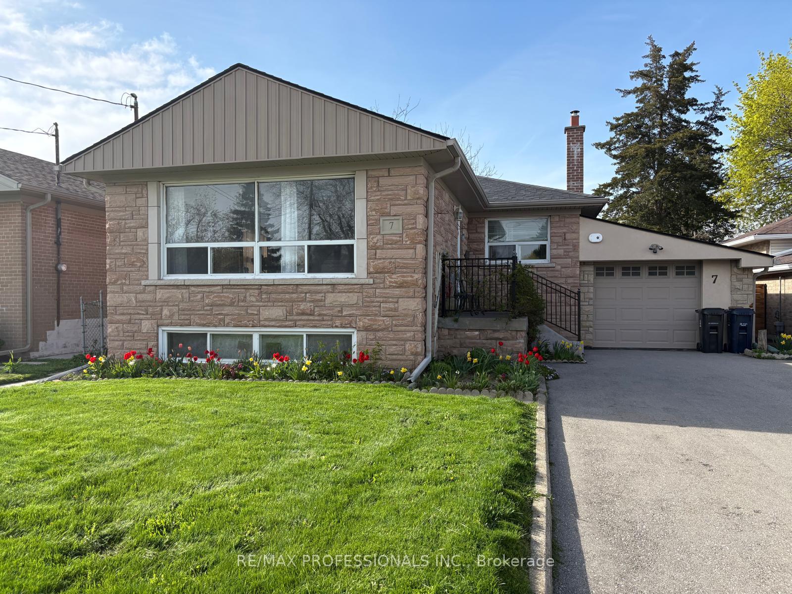 7-belgate-place-etobicoke-ontario-w12876608
