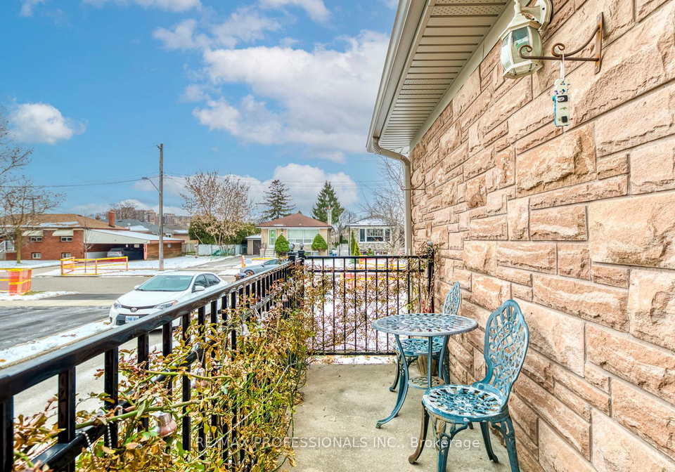 7-belgate-place-etobicoke-ontario-w12876608
