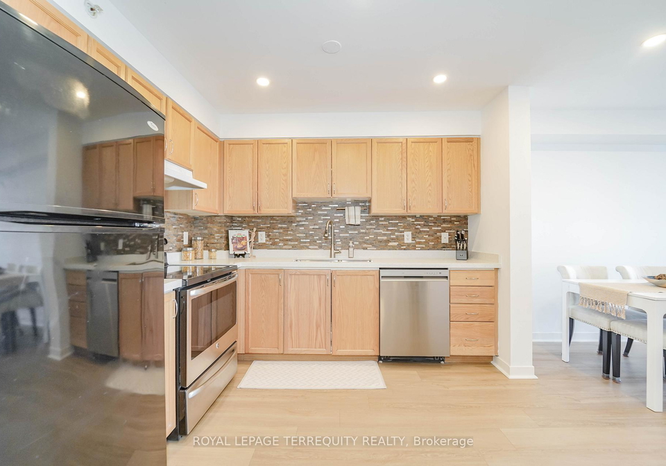 6-dayspring-circle-brampton-ontario-w12876830