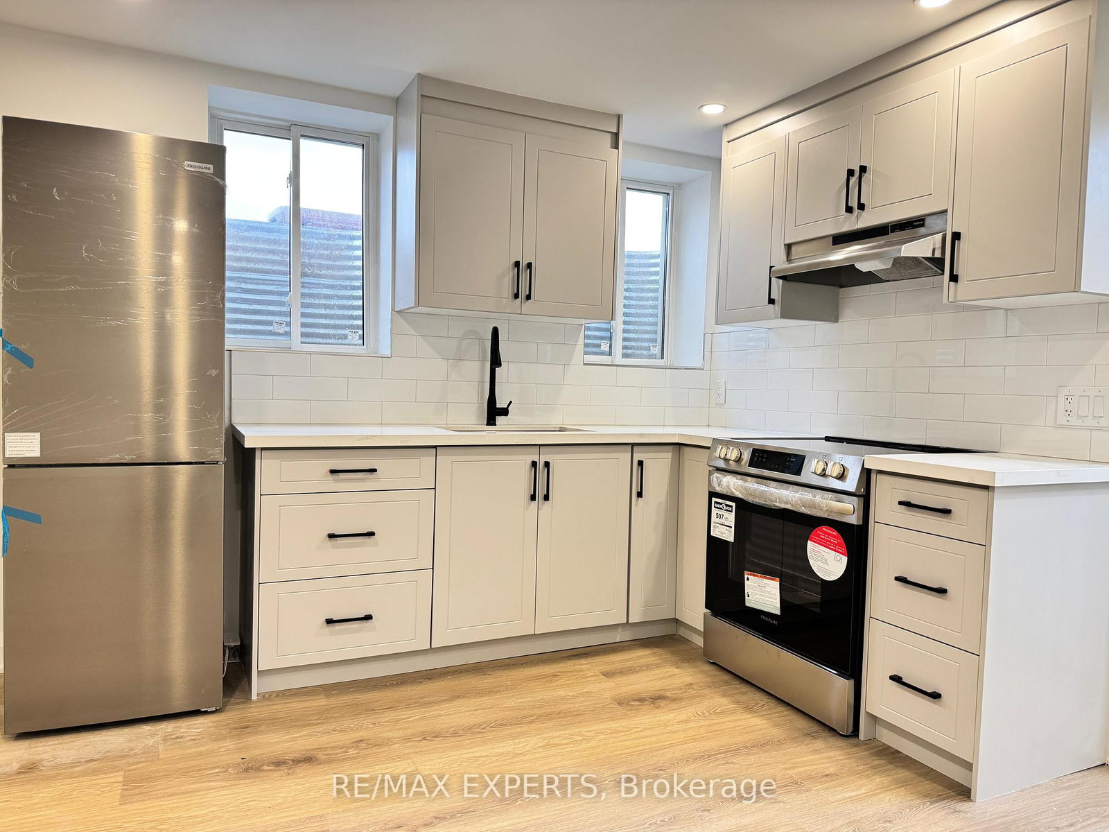 1279-sweetfern-crescent-milton-ontario-w12877112