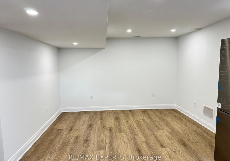 1279-sweetfern-crescent-milton-ontario-w12877112