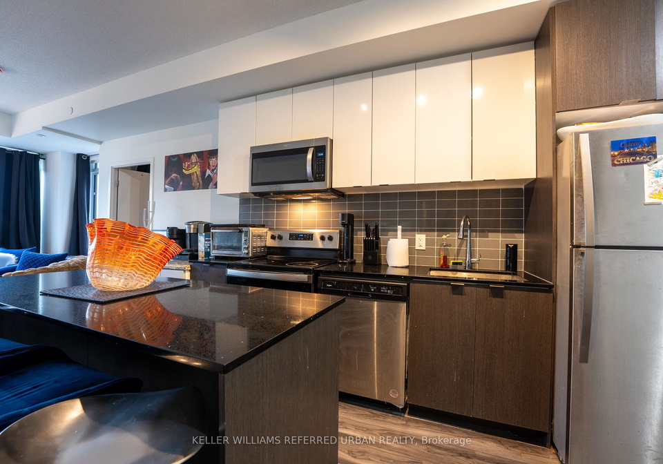 859-the-queensway-etobicoke-ontario-w12877446