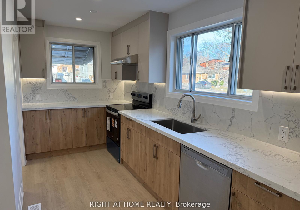 156-westside-drive-oakville-ontario-w12877572