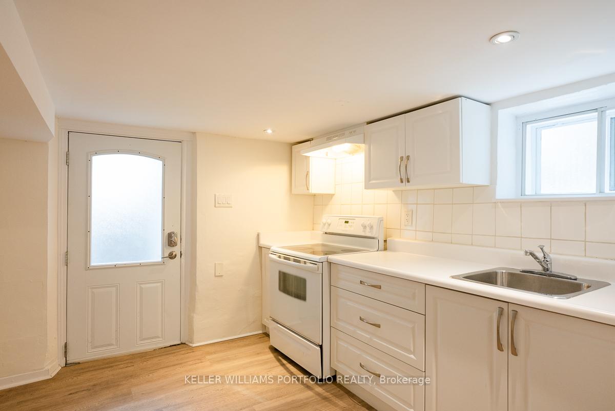 821-gladstone-avenue-toronto-ontario-w12877598