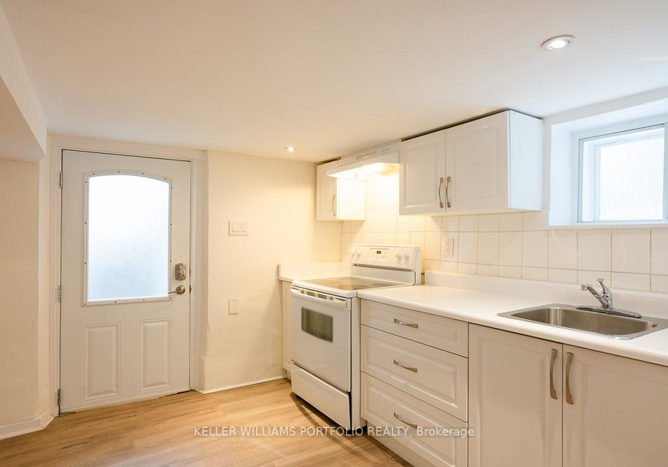 821-gladstone-avenue-toronto-ontario-w12877598