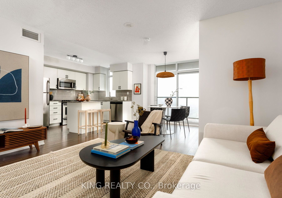 816-lansdowne-avenue-toronto-ontario-w12877636