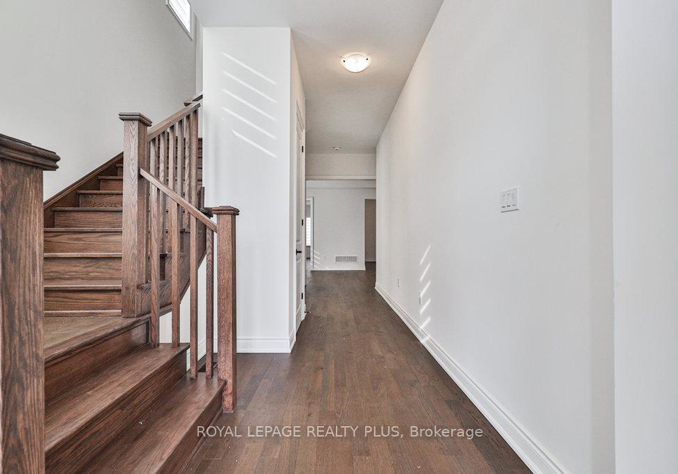 1327-wheat-boom-drive-oakville-ontario-w12877812
