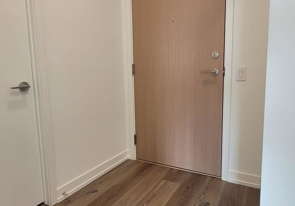 395-square-one-drive-mississauga-ontario-w12877906