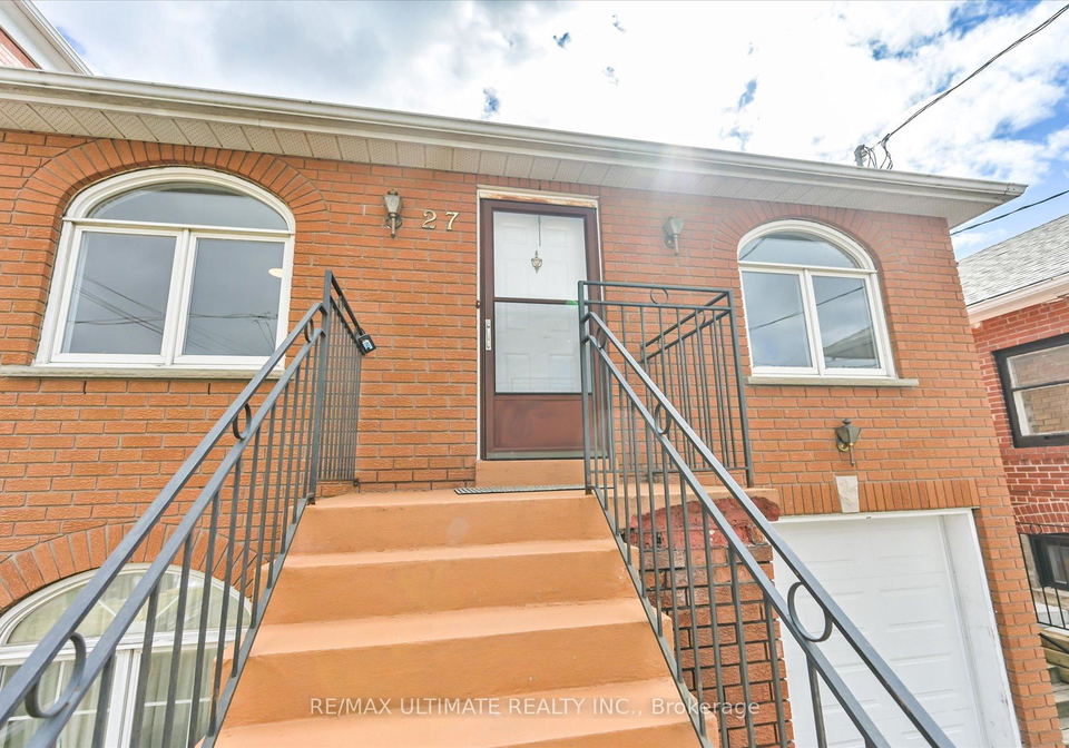 27-venn-crescent-toronto-ontario-w12877916