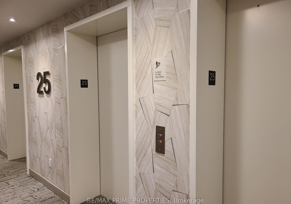 10-eva-road-etobicoke-ontario-w12878000