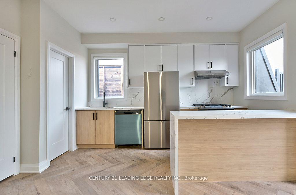 5boon-avenue-toronto-ontario-w12878466