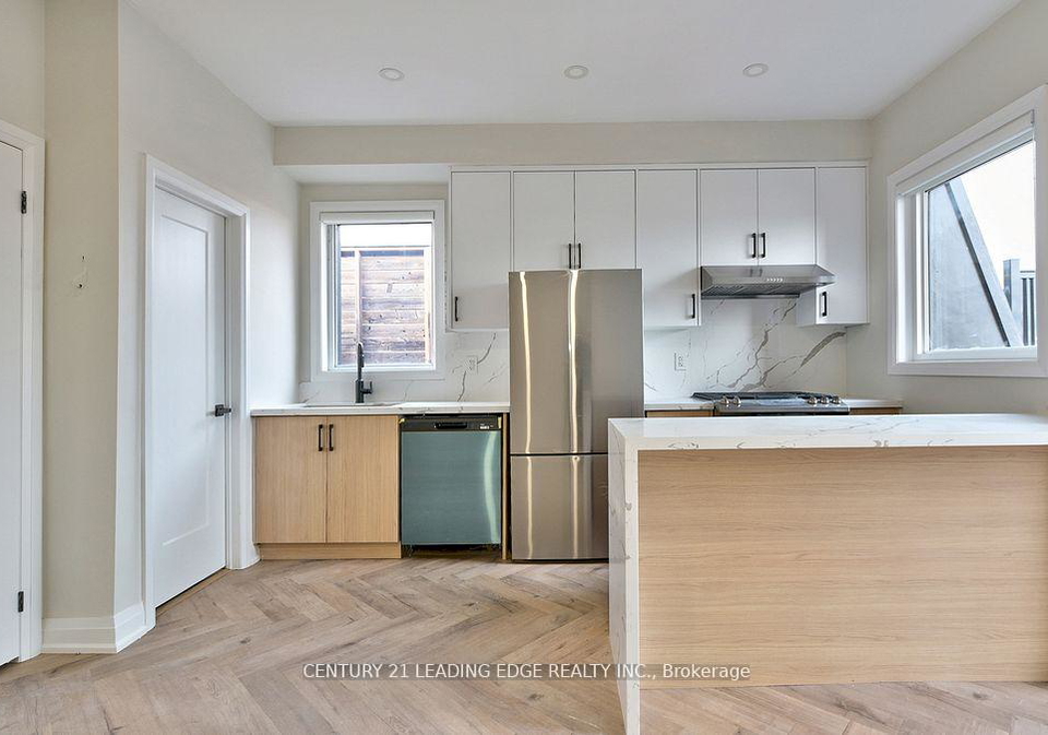 5boon-avenue-toronto-ontario-w12878466