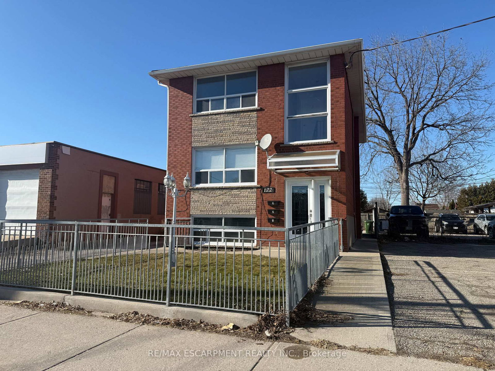 122-portland-street-etobicoke-ontario-w12878478