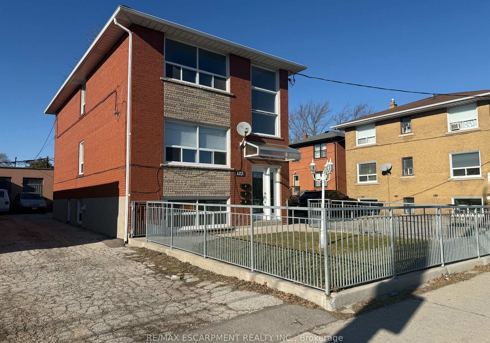 122-portland-street-etobicoke-ontario-w12878478