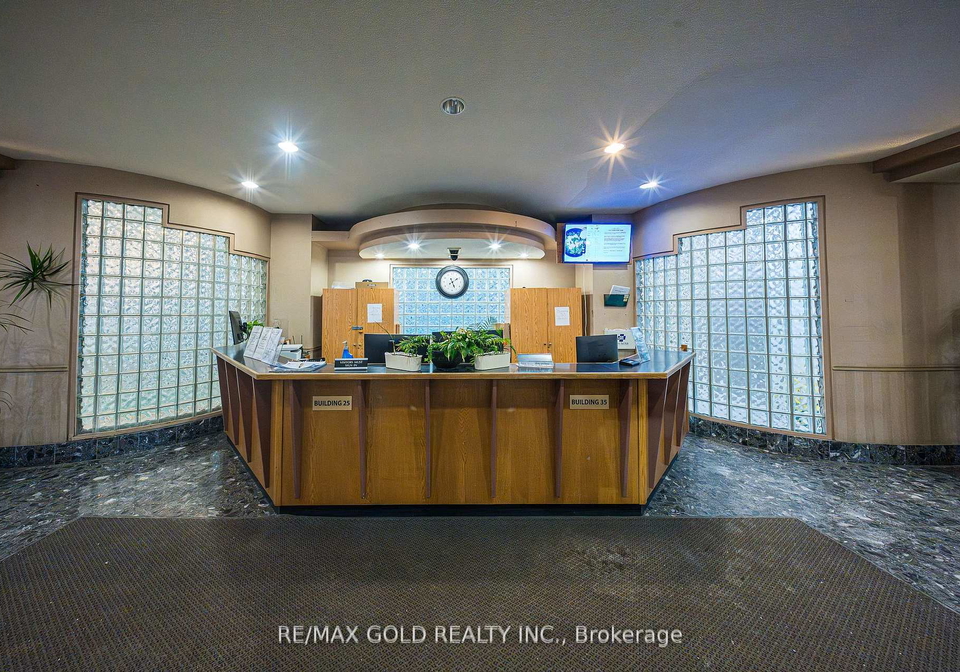 35-trailwood-drive-mississauga-ontario-w12878640