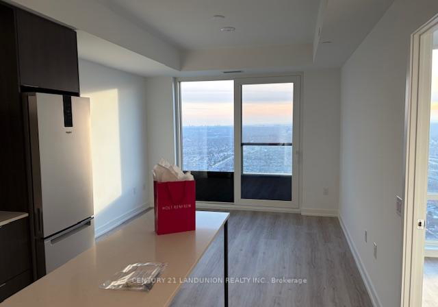 395-square-one-drive-mississauga-ontario-w12878900