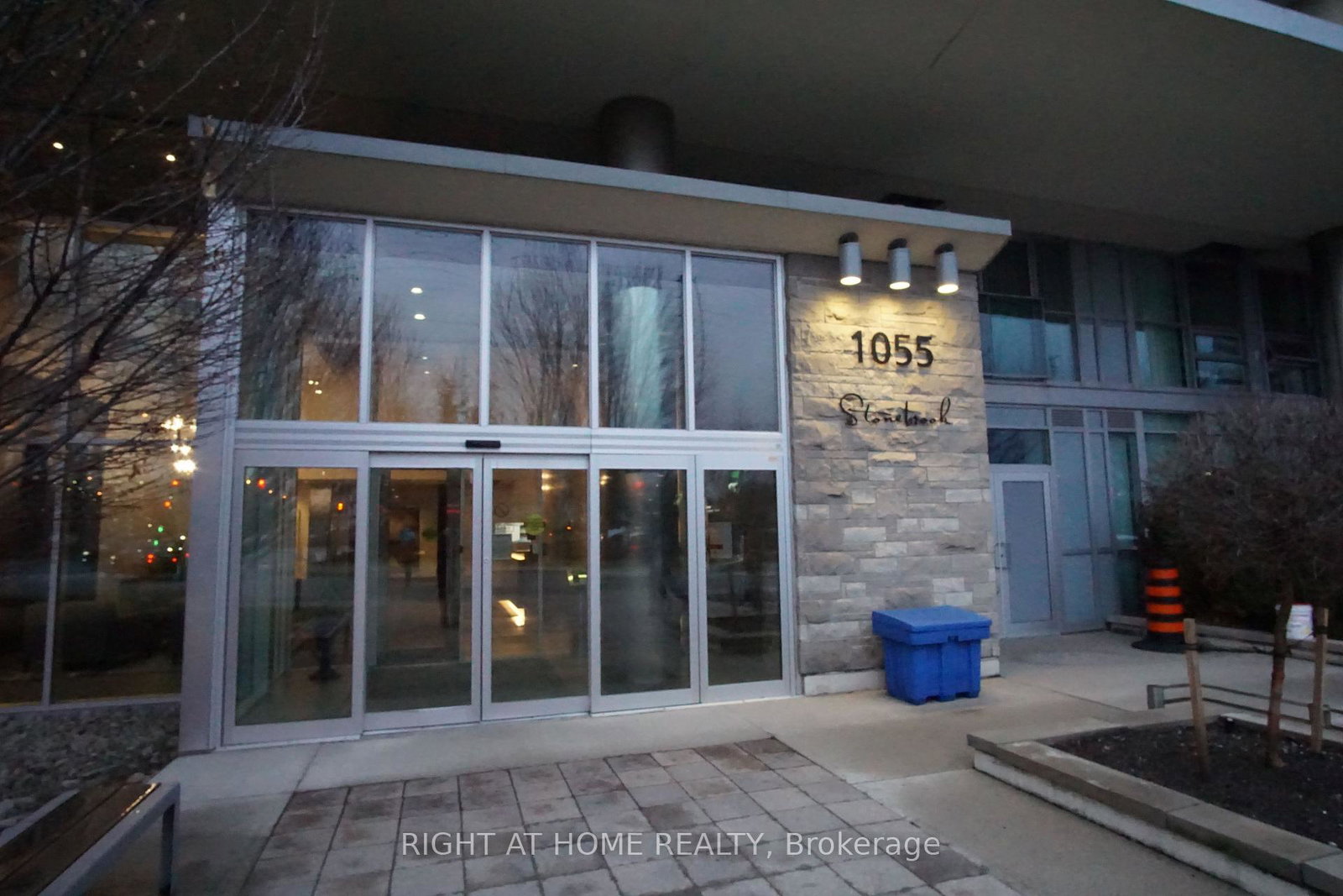 1055-w-southdown-road-mississauga-ontario-w12878902
