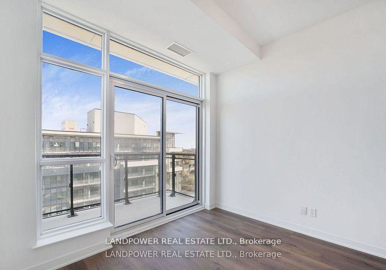 405-dundas-street-w-oakville-ontario-w12879106