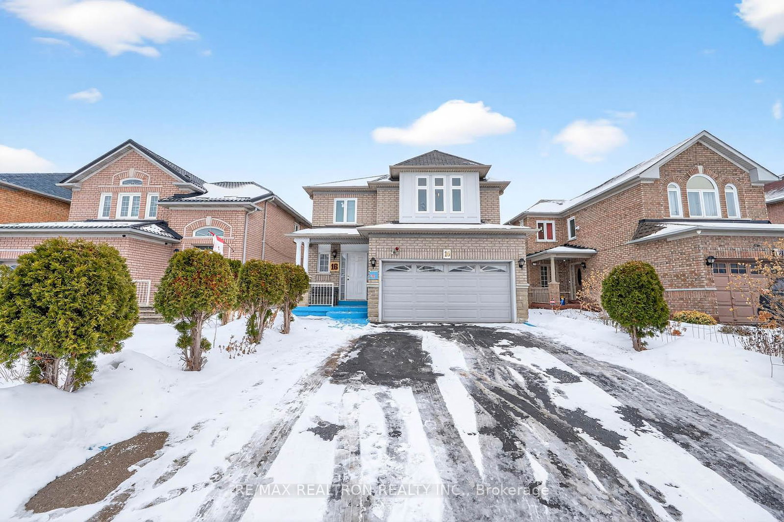 16-pacific-wind-crescent-brampton-ontario-w12879226