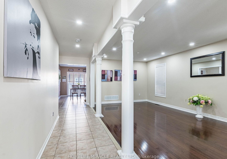 5-sams-crescent-brampton-ontario-w12879334