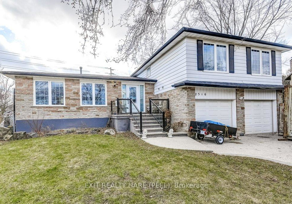 2516-woburn-crescent-oakville-ontario-w12880096