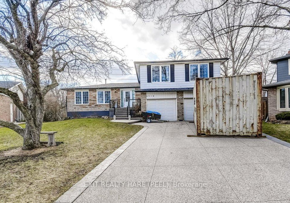 2516-woburn-crescent-oakville-ontario-w12880096