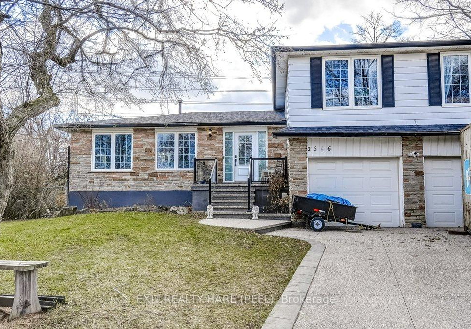 2516-woburn-crescent-oakville-ontario-w12880096