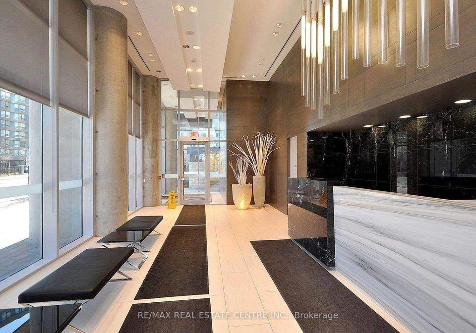 223-webb-drive-mississauga-ontario-w12880124