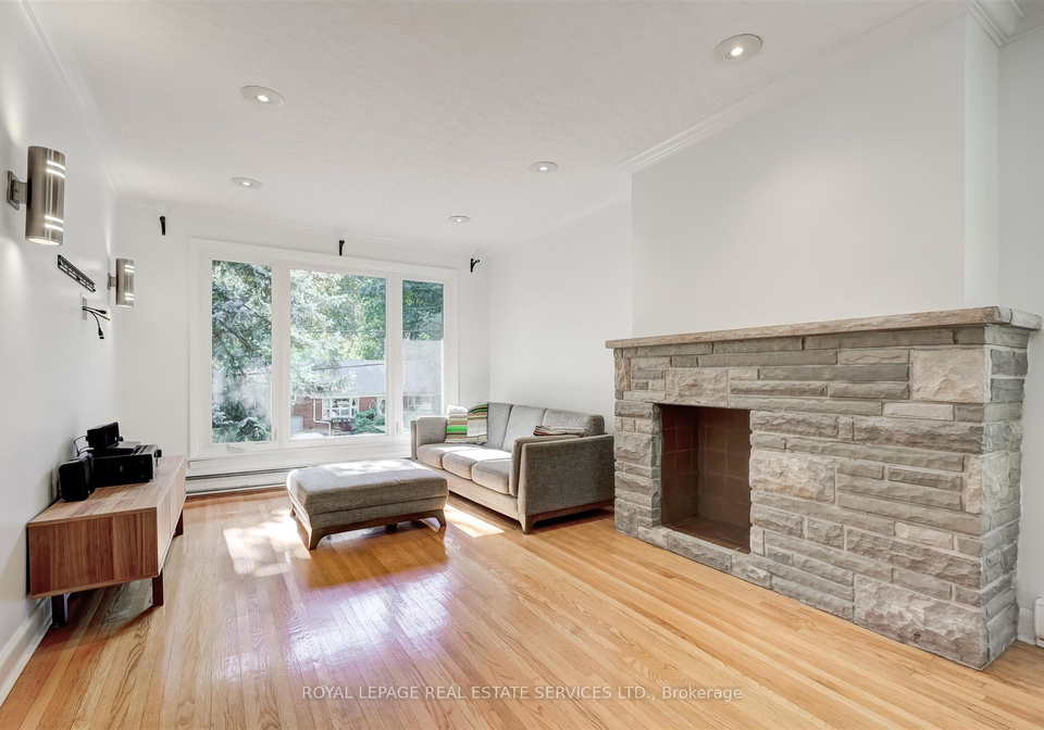 5-easson-avenue-toronto-ontario-w12880192