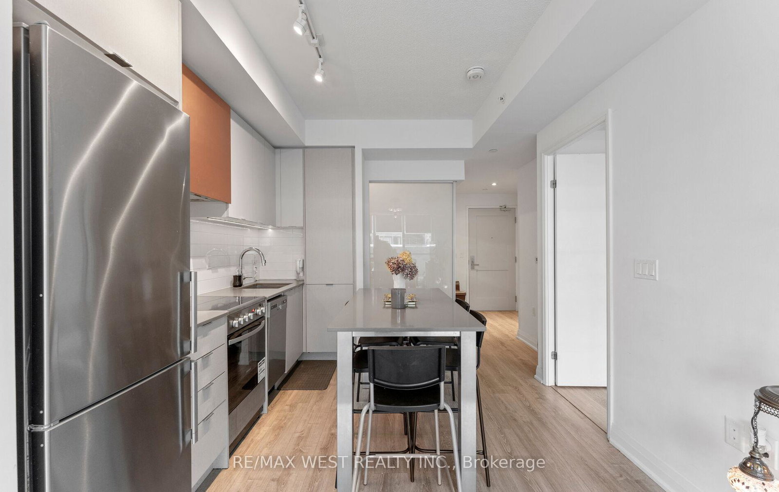10-gibbs-road-etobicoke-ontario-w12880244