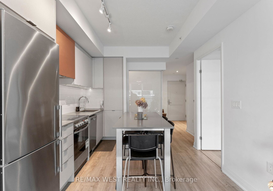 10-gibbs-road-etobicoke-ontario-w12880244