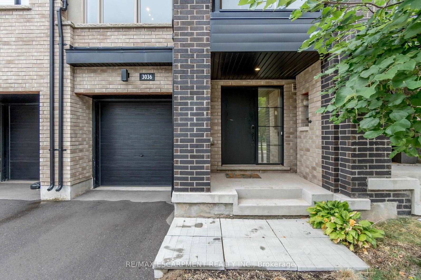 3036-silvertip-common-crescent-oakville-ontario-w12880348