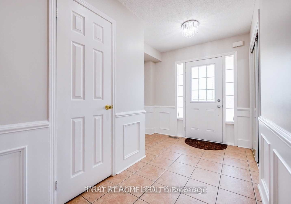 387-bussel-crescent-milton-ontario-w12880422