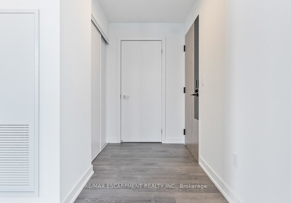 1007-the-queensway-etobicoke-ontario-w12880538