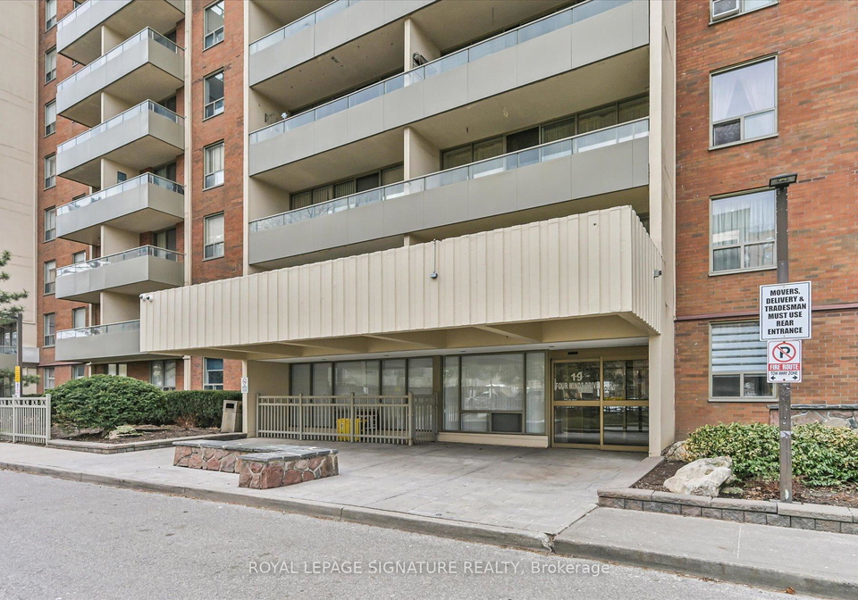 19-four-winds-drive-york-ontario-w12881114