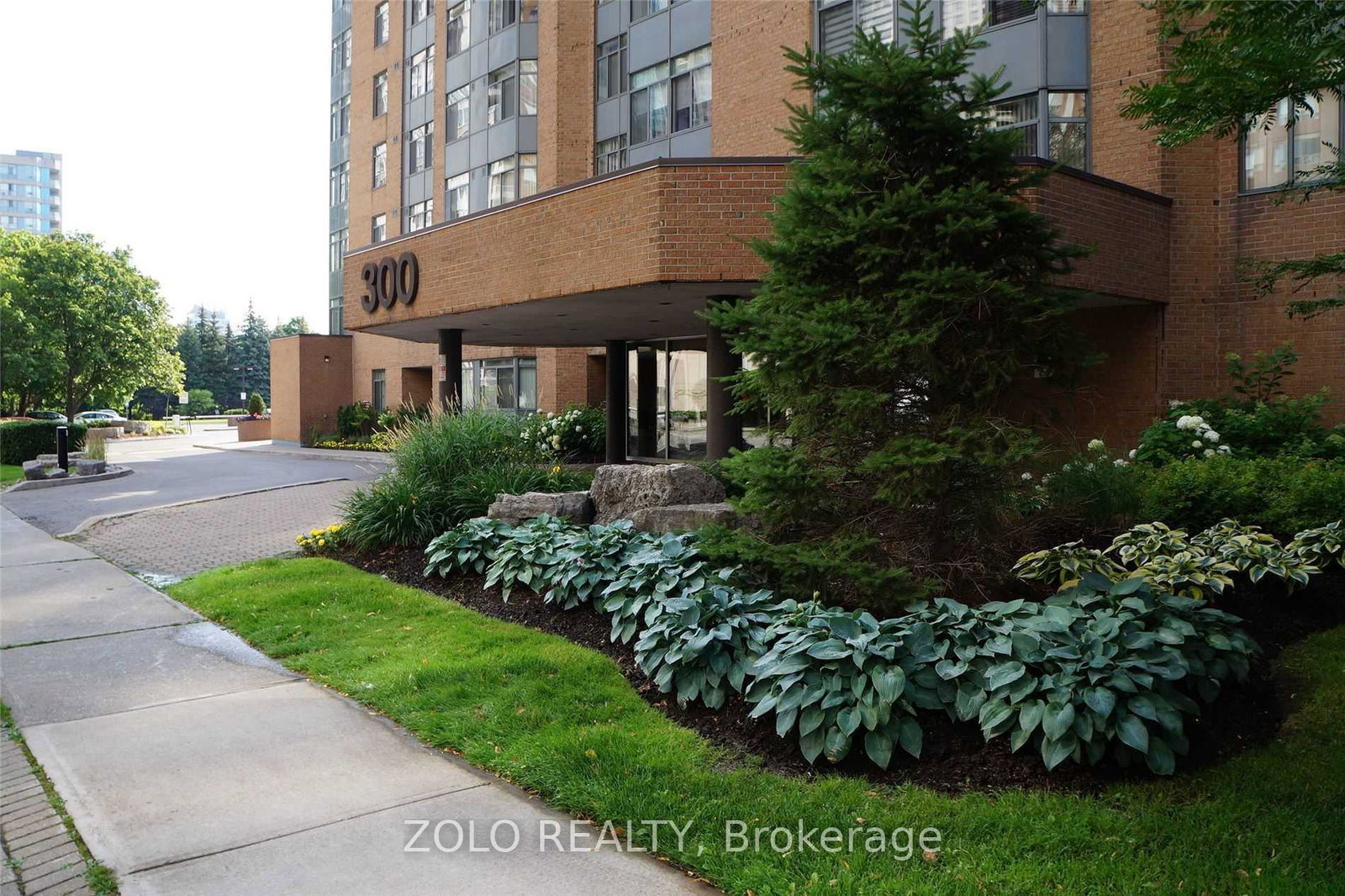 300-webb-drive-mississauga-ontario-w12881230