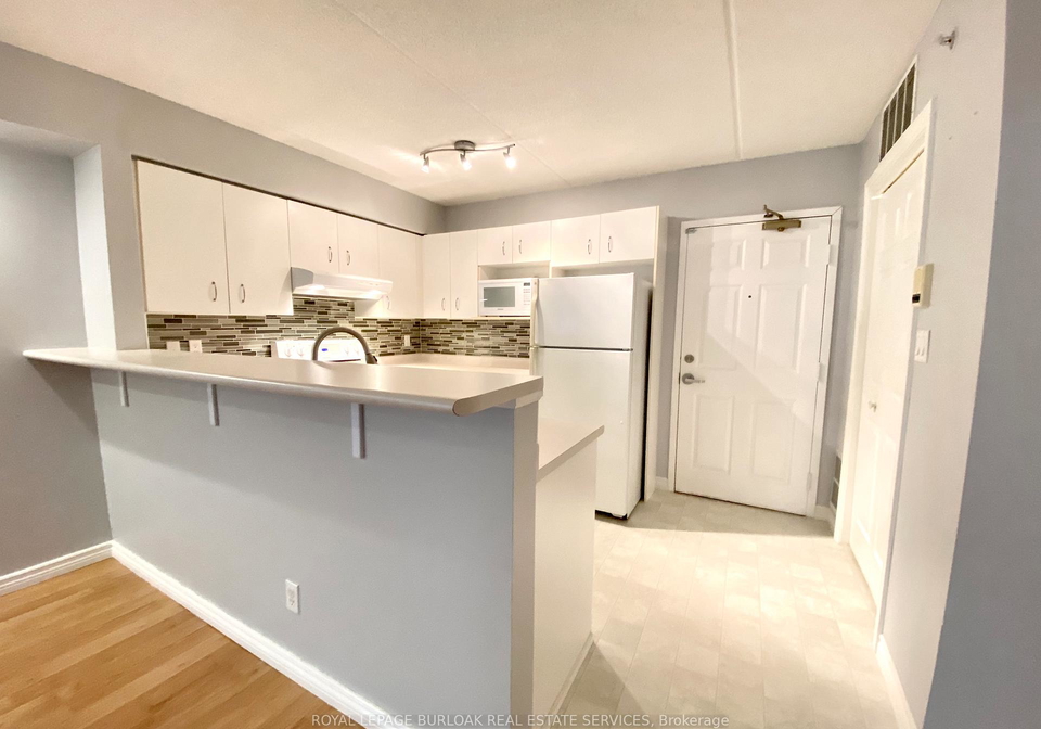 1450-bishops-gate-oakville-ontario-w12881710