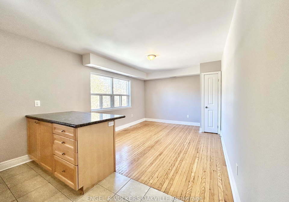 9-thirty-third-street-etobicoke-ontario-w12881884