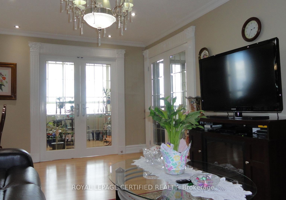 100-county-court-boulevard-brampton-ontario-w12882322