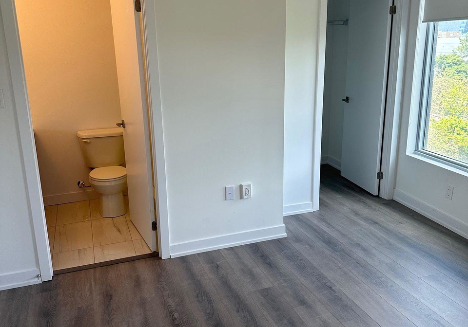 2433-dufferin-street-north-york-ontario-w12882340