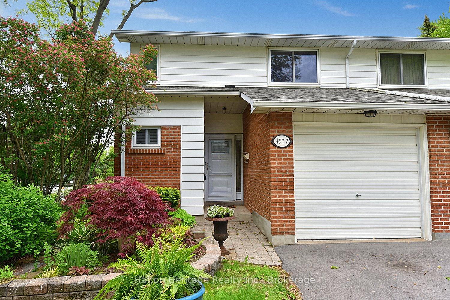 457-woodview-rd-road-burlington-ontario-w12882680