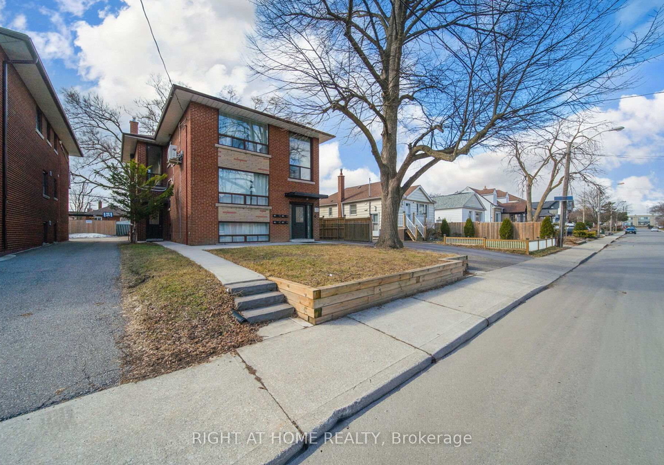 80-seventeenth-street-etobicoke-ontario-w12883122