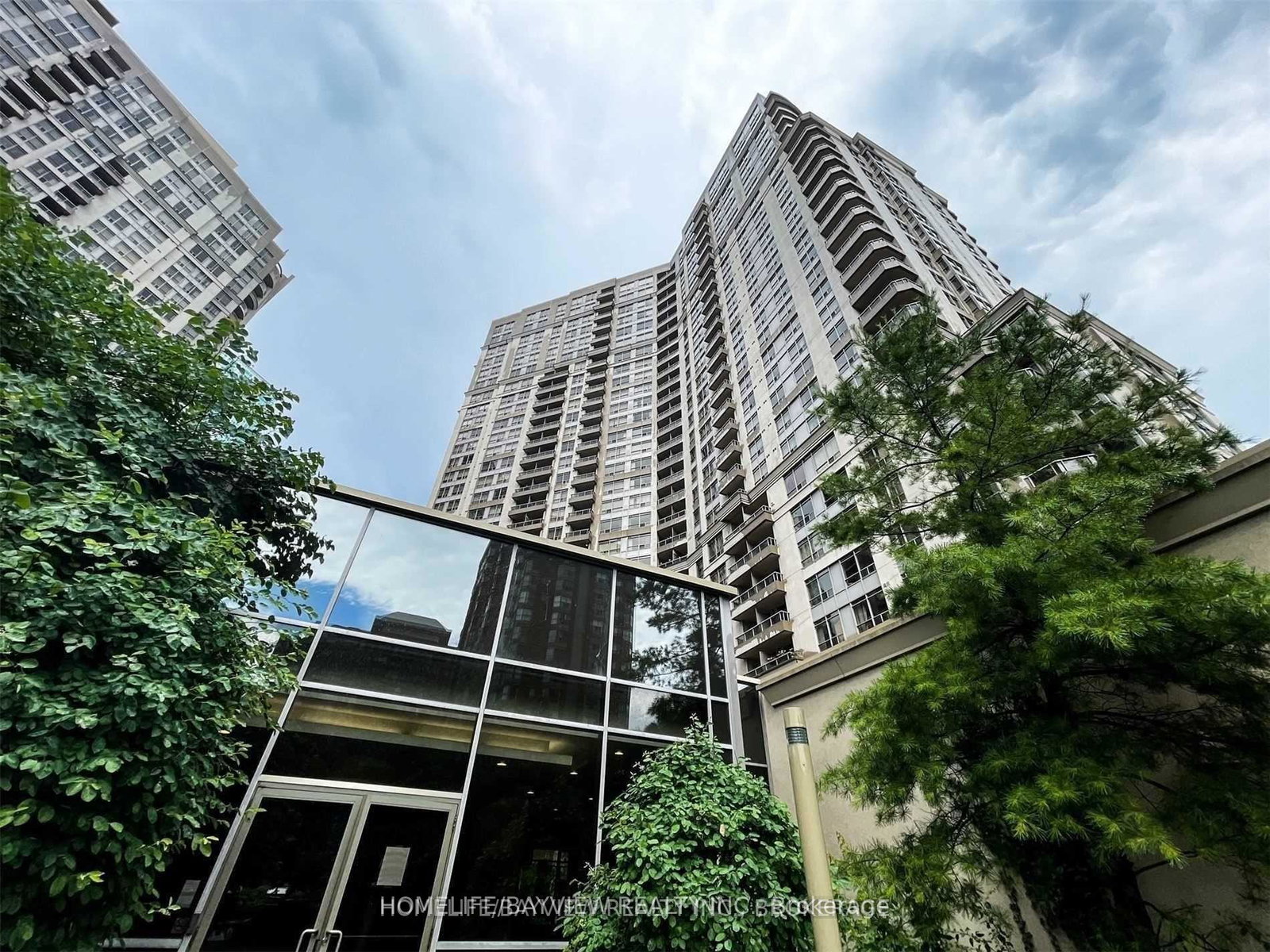 3880-duke-of-york-boulevard-mississauga-ontario-w12883470