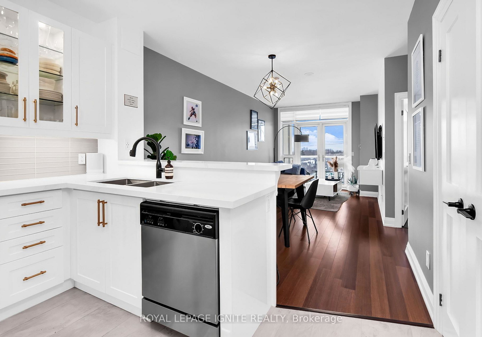 1135-royal-york-road-etobicoke-ontario-w12883554