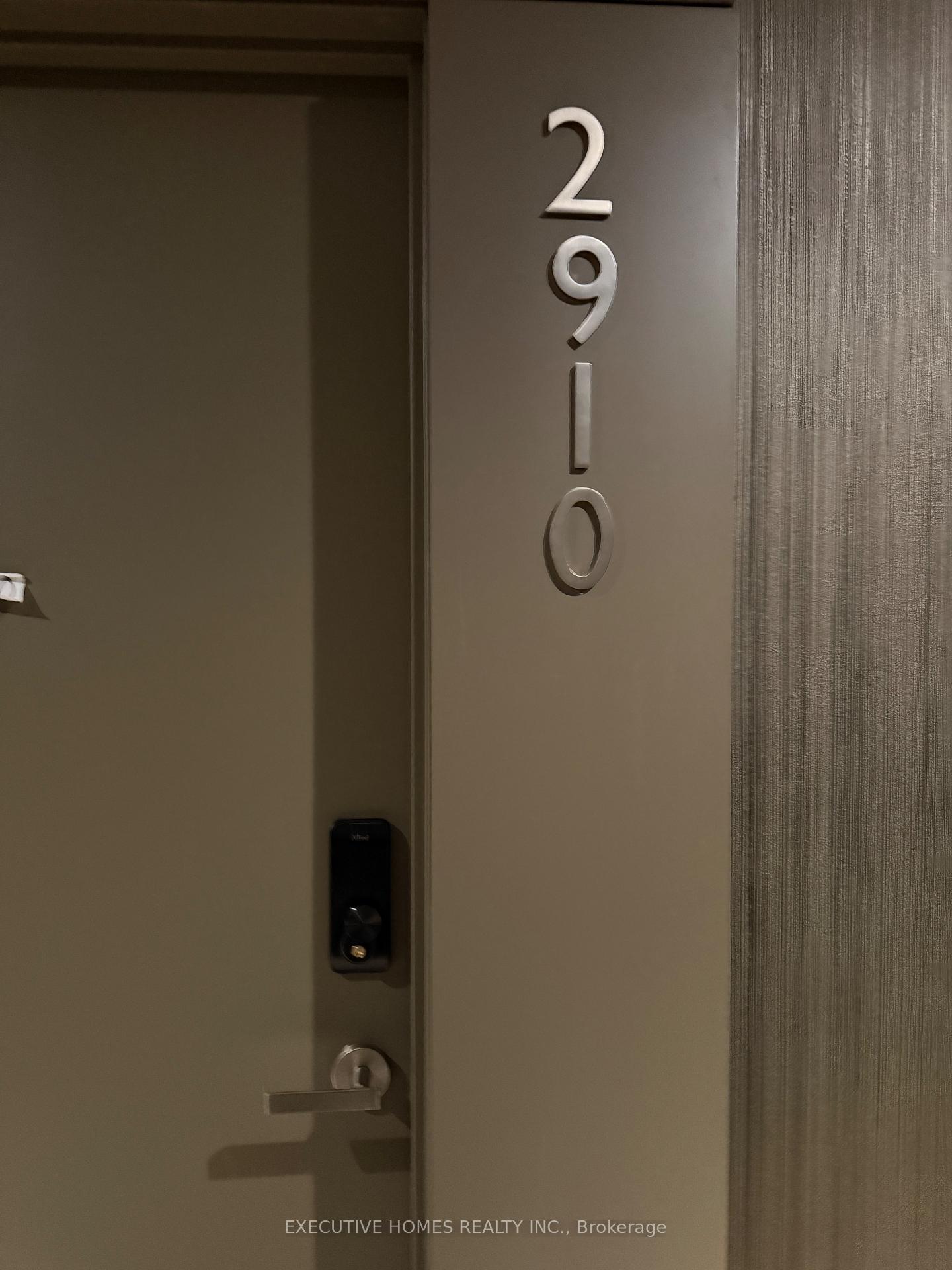 448-burnhamthrope-road-w-mississauga-ontario-w12883956