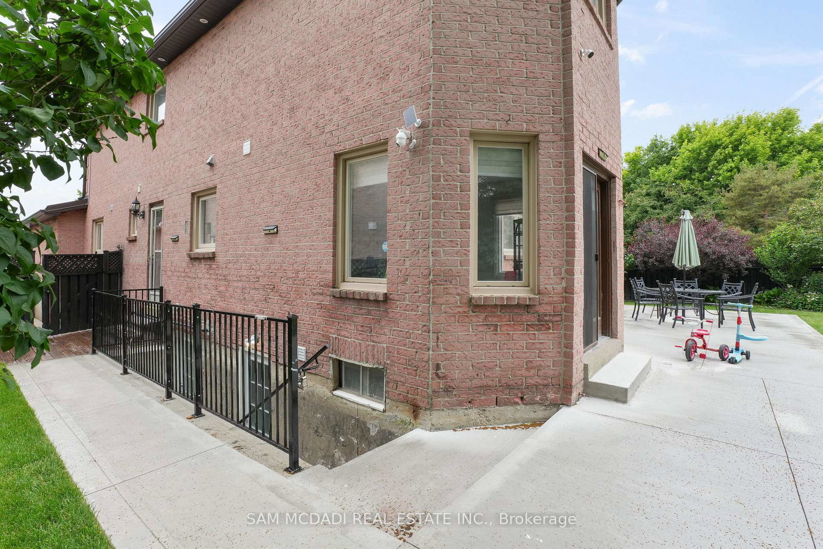 1527-chiddingstone-circle-mississauga-ontario-w12884340