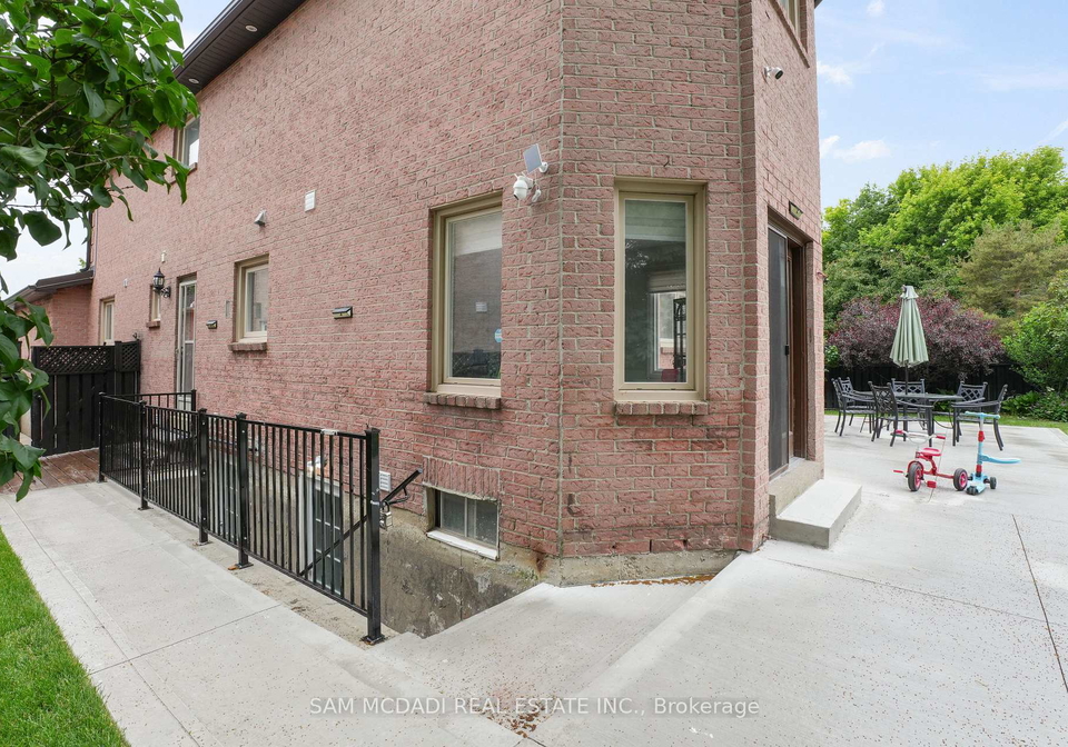 1527-chiddingstone-circle-mississauga-ontario-w12884340