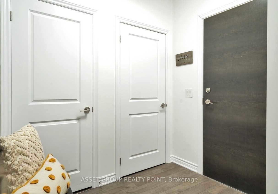 150-oak-park-boulevard-oakville-ontario-w12884532
