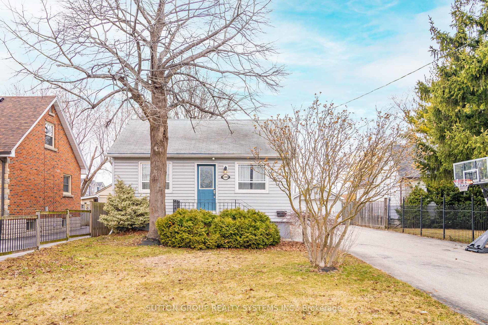 2399-glenwood-school-drive-burlington-ontario-w12884562