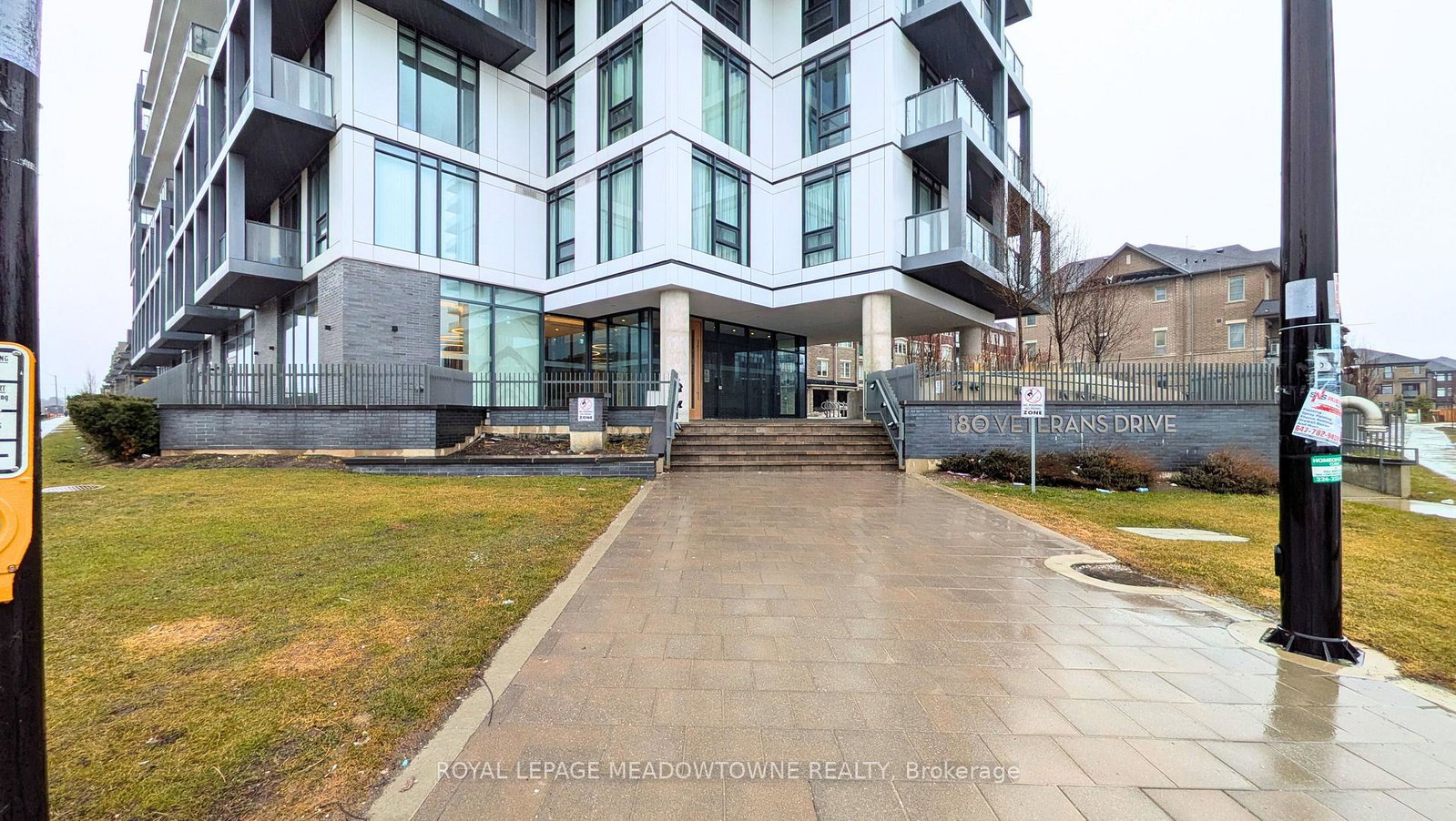 180-veterans-drive-brampton-ontario-w12884700